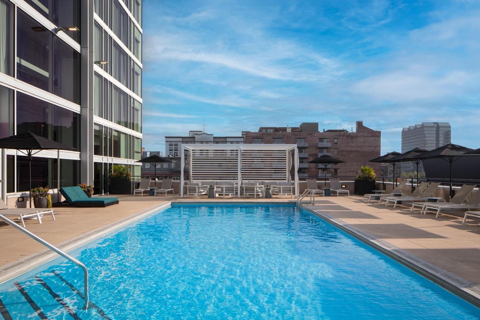 Hotel Omaha Marriott Downtown At The Capitol District Exterior foto