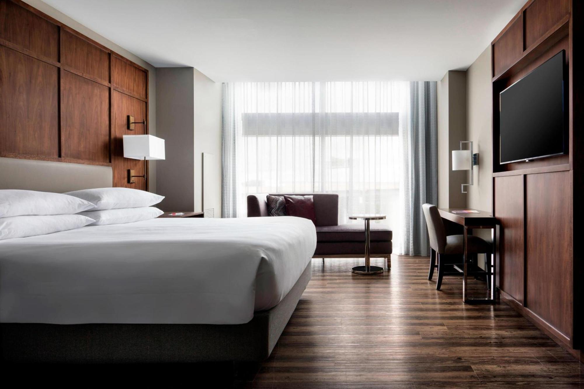 Hotel Omaha Marriott Downtown At The Capitol District Exterior foto